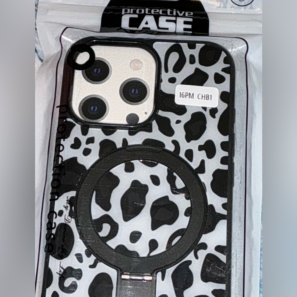 Capaunvda Black and Gray I Phone 16 Pro Max 6.9” Case - Picture 3 of 4